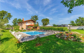 Stunning Home In Marcana